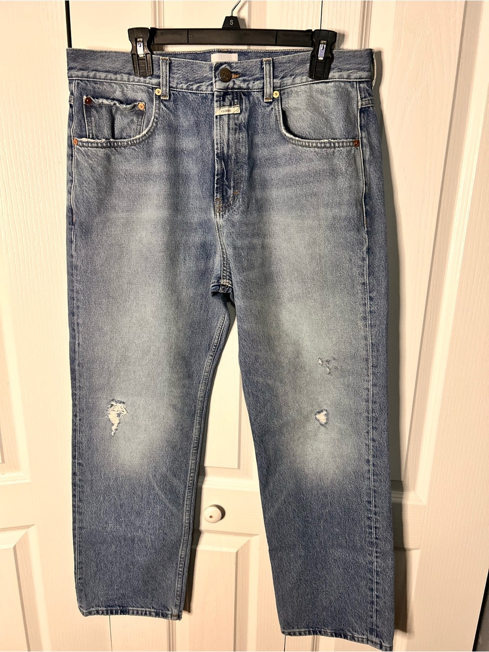 Closed Men's 31 Pedal Pusher Light Blue Distressed Jeans Straight Fit‎ Italy